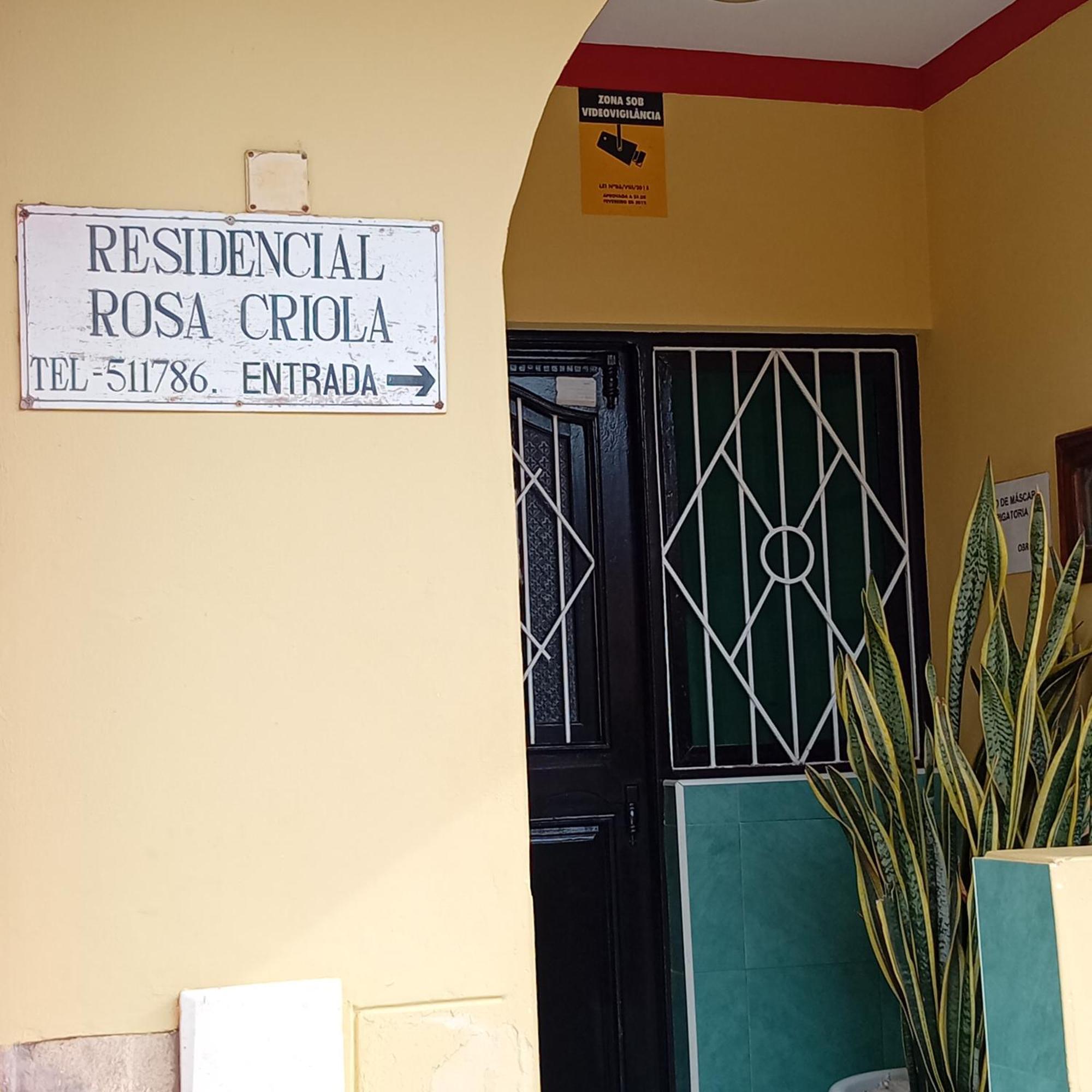Residencial Rosa Criola Bed & Breakfast ซาลเรย์ ภายนอก รูปภาพ